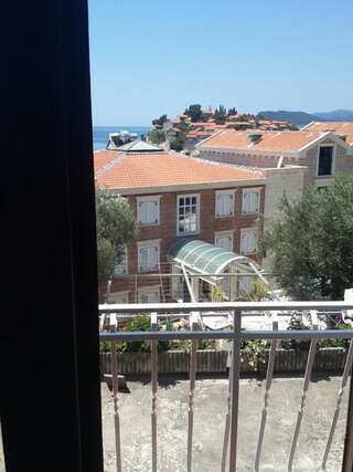 Апартаменты Apartments Anđus Свети-Стефан Апартаменты с балконом-5