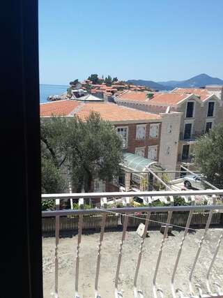 Апартаменты Apartments Anđus Свети-Стефан Апартаменты с балконом-6