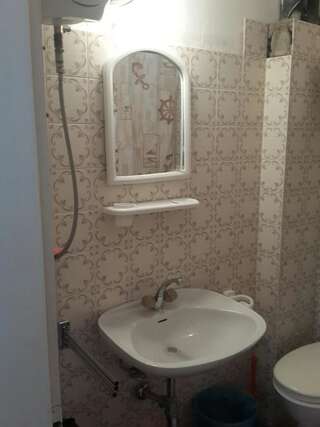 Апартаменты Apartments Anđus Свети-Стефан Апартаменты с балконом-8