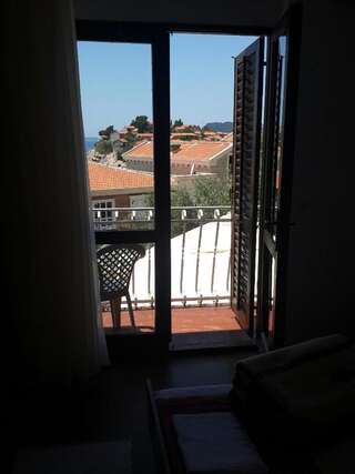 Апартаменты Apartments Anđus Свети-Стефан Апартаменты с балконом-12