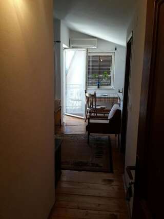 Апартаменты Apartments Anđus Свети-Стефан Номер-студио с террасой-6