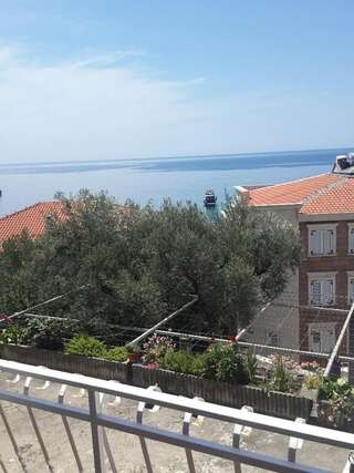 Апартаменты Apartments Anđus Свети-Стефан Апартаменты с балконом-18