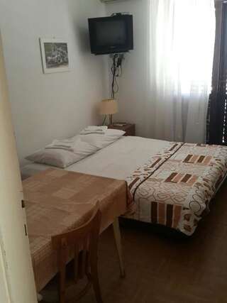 Апартаменты Apartments Anđus Свети-Стефан Апартаменты с балконом-25